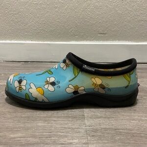 Sloggers Clog Shoes Women's 10 Blue Yellow Daisy Bee Waterproof Gardening